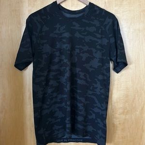 Lululemon Metal Vent Tech Shirt